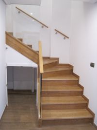 Eskailerak 4